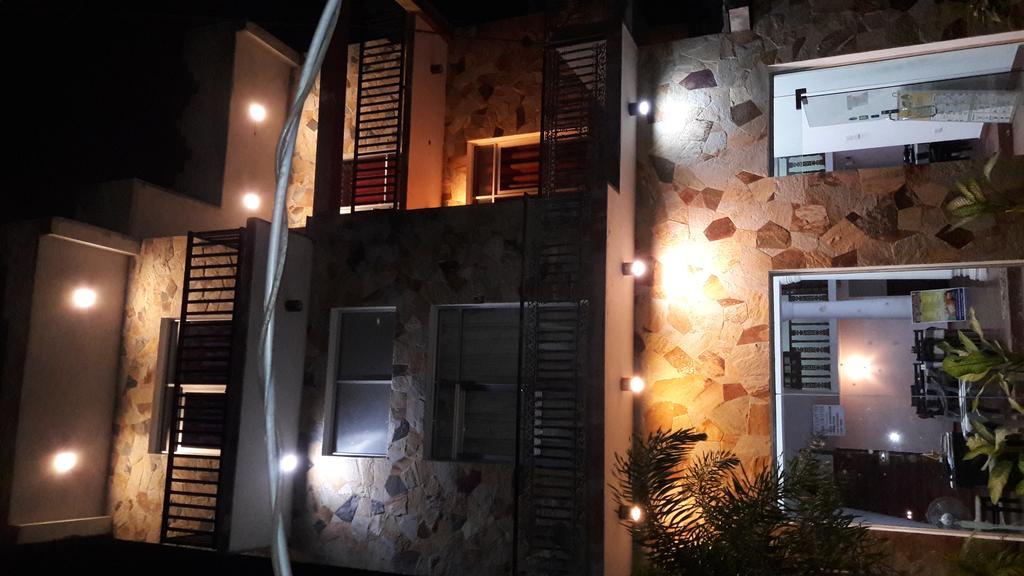 New Rani Inn Negombo Bagian luar foto