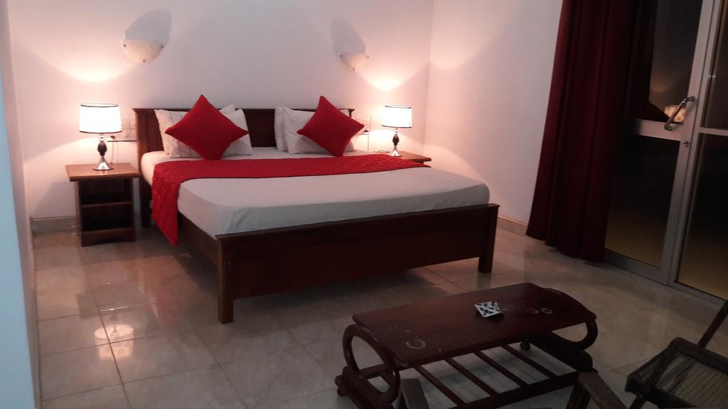 New Rani Inn Negombo Bagian luar foto
