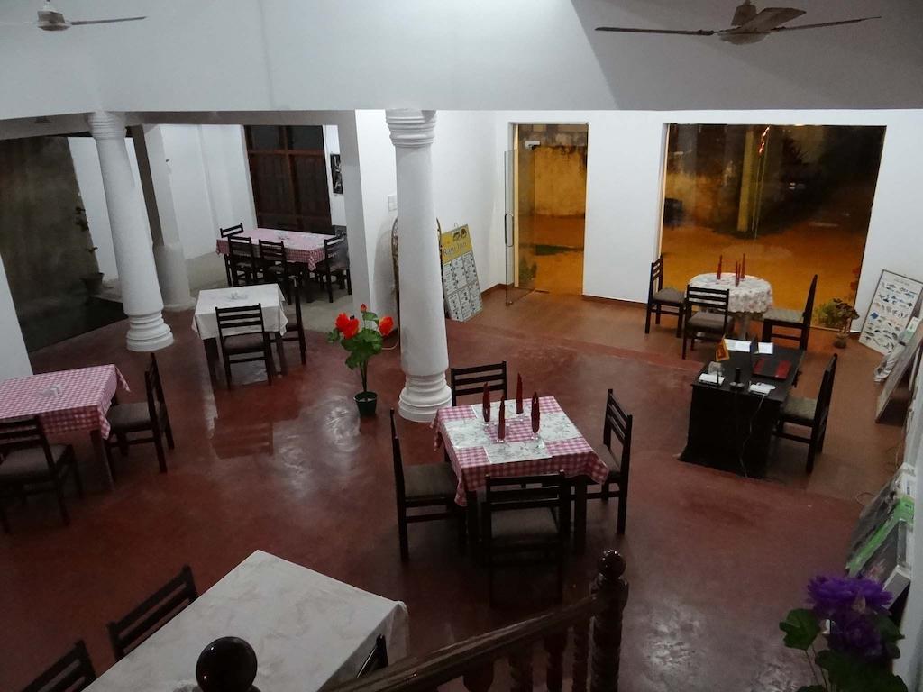 New Rani Inn Negombo Bagian luar foto