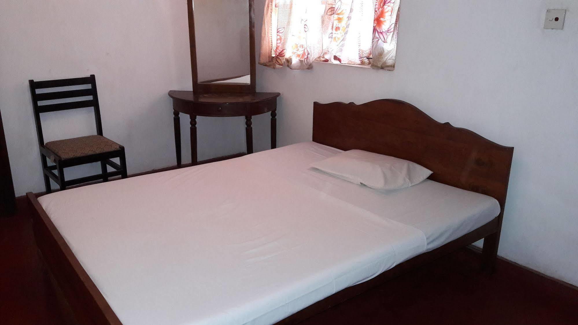 New Rani Inn Negombo Bagian luar foto